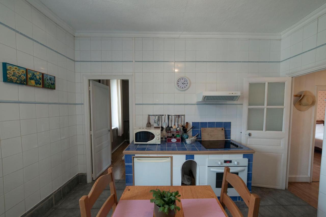 De 2 Au 1er Etage Apartment *