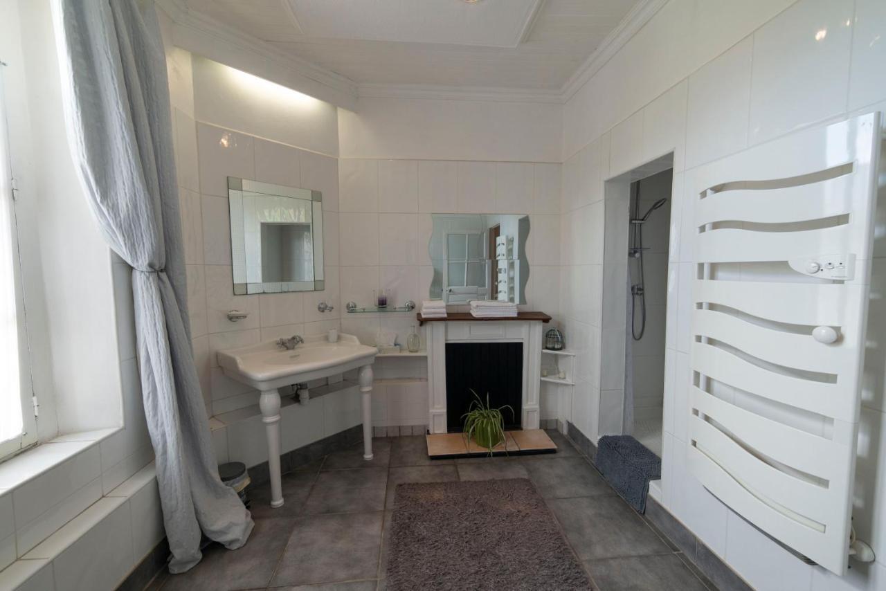 Apartment De 2 Au 1er Etage *